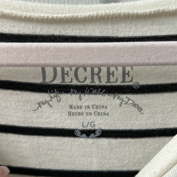 Decree Black and White Striped Top - Picture 2 of 4